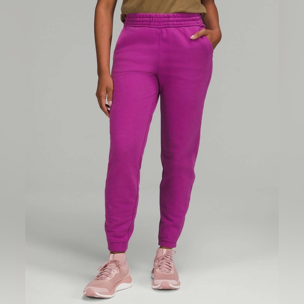 Lululemon Loungeful High-Rise Jogger